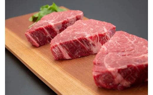 【厳選！山形牛Ａ5ランク】モモステーキ300ｇ（100g×3枚）