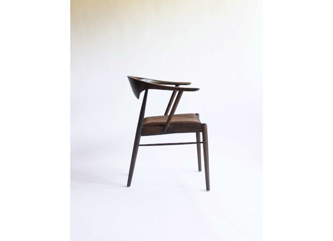 ZB-15　TataraF-type 鉄染め仕上げ（座面：革）