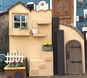 ＜Moon Rabbit＞お家型のシャビー塀 ｜ エクステリア 庭 ガーデニング 屋外 間仕切り ガーデンファニチャー