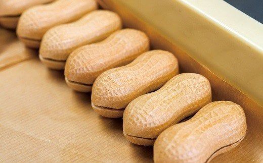 0B1-24 南蛮落花生チョコレートもなか（6個入り）