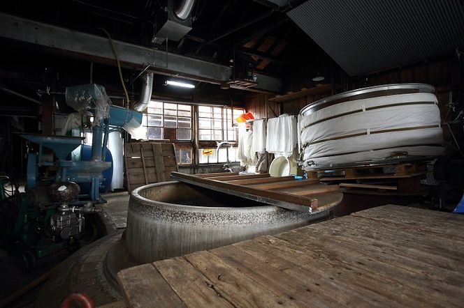 鯉川酒造　純米大吟醸　甕御前　720ml（池沢理美ラベル）