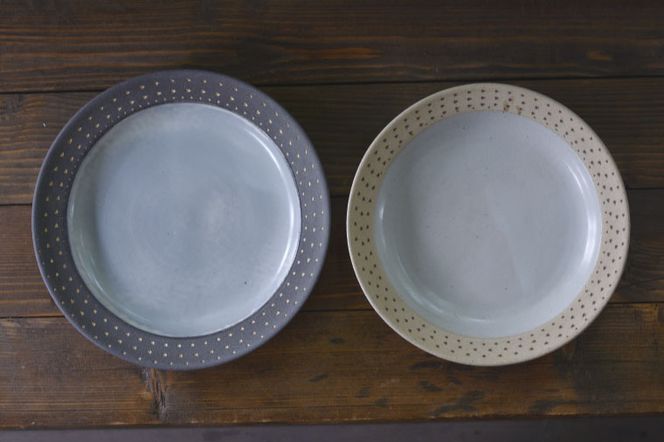 AS004-1　益子焼　ドット柄パスタ皿（白）