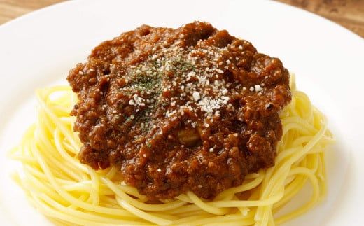 お肉の旨みがたっぷり入った シェフこだわりの ボロネーゼソース 合計 約720g 約120g×6パック 冷凍