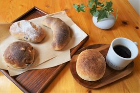 ご褒美♪朝ごはん 天然酵母パン&こだわりの低温焙煎コーヒーセット H069-020