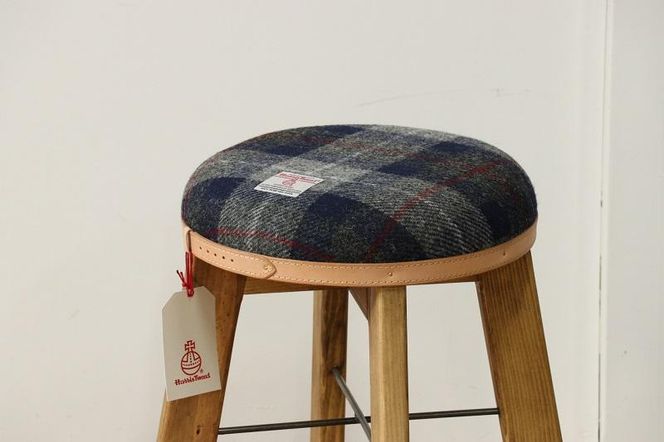 ハイスツール 【ネイビー&グレーチェック×ブラウン】HARRIS TWEED（ハリスツイード）家具  Z087