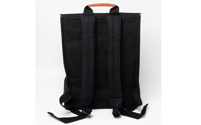 「琉球帆布」スクエアリュック / ブラック - 帆布 布 バッグ 鞄 かばん 男女兼用 手づくり ハンドメイド 合わせやすい 黒 ブラック 人気 シンプル おしゃれ 使うほど 馴染む 牛革 定番 琉球帆布 伝統技術 沖縄県 八重瀬町【価格改定】