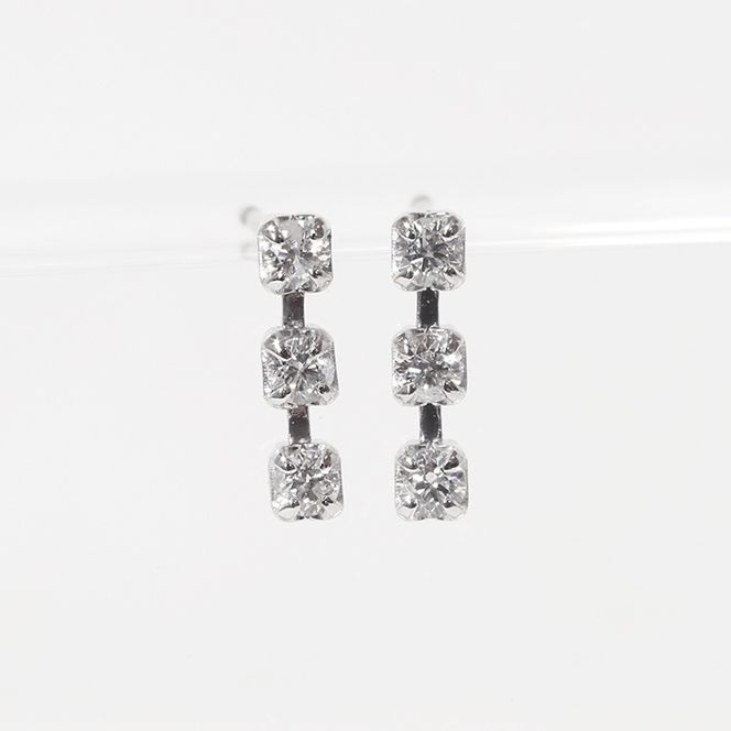 プラチナ　0.14ct　ラインダイヤモンドピアス　BQ-46