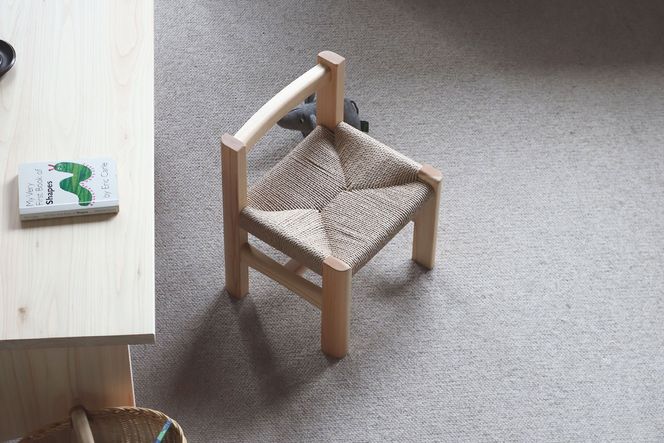 ファニファニの国産ヒノキ　子供イスと机　sol&will