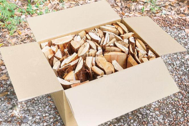 薪 焚き付け用 燃し木 20kg バーベキュー BBQ キャンプ 焚き火 まき [樋口製材 山梨県 韮崎市 20743149] 