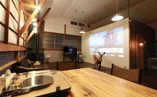 HG003 	都留市のヤギのいる別荘民泊「都留BASE」1泊、定員10名