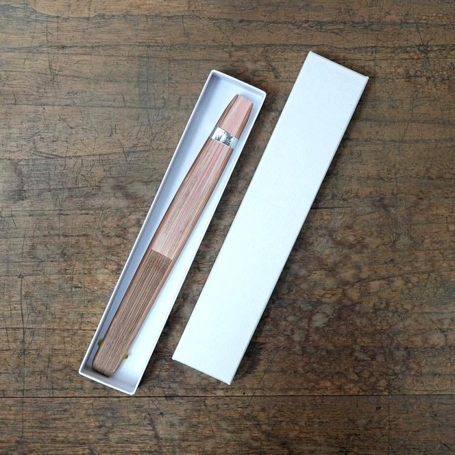 草木染扇子 茜（アルミ媒染) 飛び柄