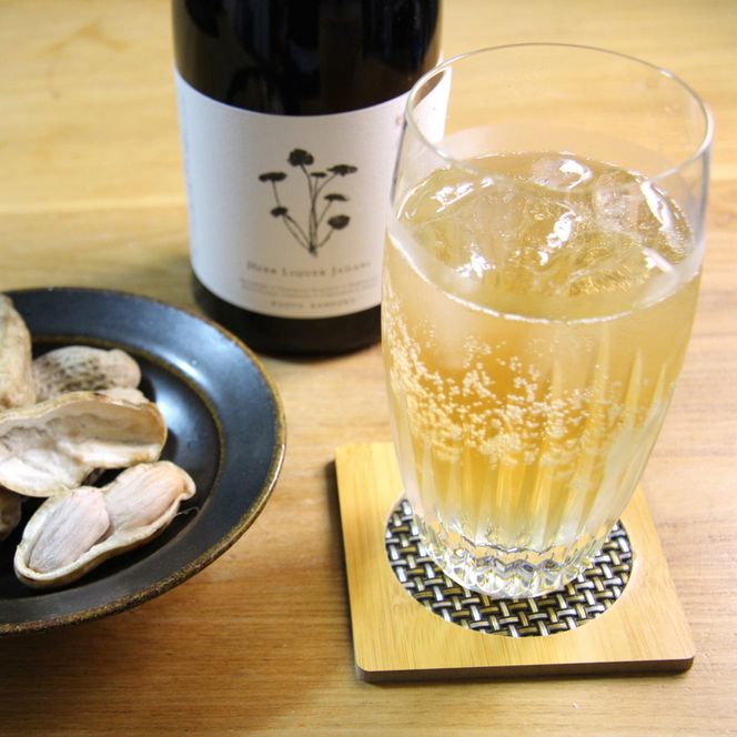 天然ハーブのリキュール『蛇谷(じゃだに)』720ml《京都 亀岡 蛇谷産天然ハーブ お酒 43度 ギフト ハーブ酒》 ※離島への配送不可 ※着日指定不可