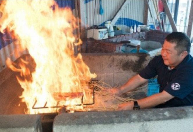 【奇数月６回定期便】厳選かつおの完全わら焼きたたき【１節入り】　kr016