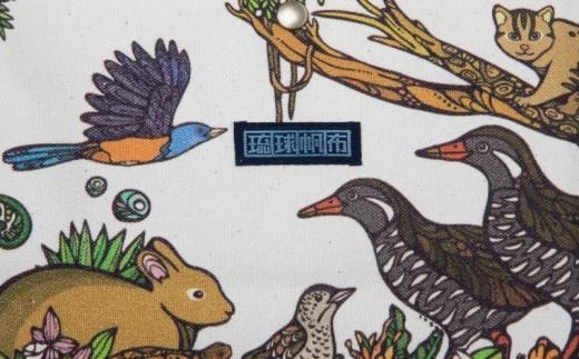 「琉球帆布」お散歩バッグ《世界遺産応援バッグ》- 帆布 布 トート トートバッグ 人気 アーティスト イラストレーター Pokke104 池城由紀乃 おしゃれ レディース ファッション お出かけ かばん 鞄 手仕事 手づくり ハンドメイド 琉球帆布 伝統技術 沖縄県 八重瀬町【価格改定】