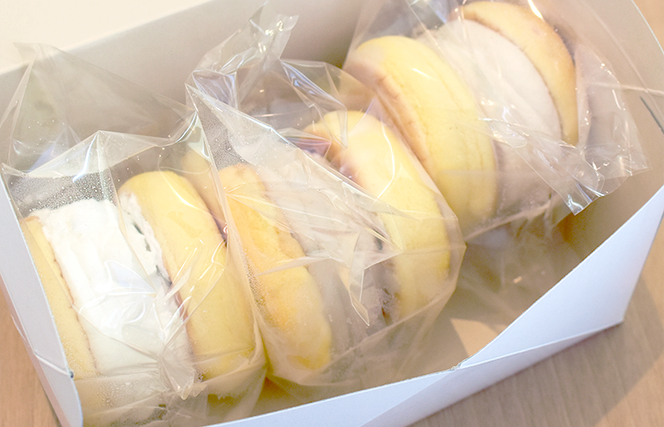 099H2999 【スピード発送】パンケーキカフェcafeblowの「ふわふわパンケーキ」 3種3個（紅茶 コーヒー プレーン）