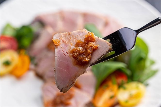 「カニ屋が作る　魚ローストフィッシュ」 シビマグロ　1袋 約200g×3袋入り（ドレッシングソース付属）　UO01020