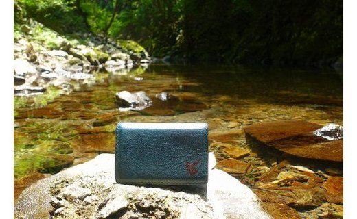 【職人手縫い】和歌山日本鹿革名刺入れ　青龍（青色）AJ005