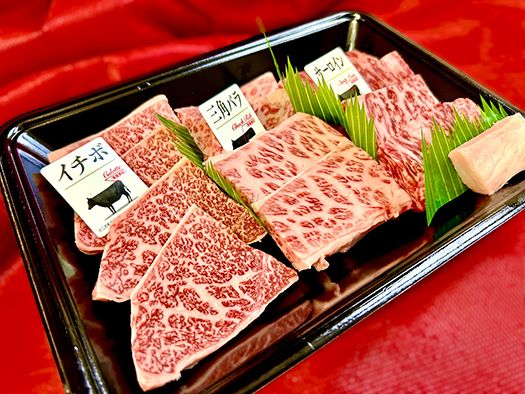 A4A5等級未経産雌牛　特選近江牛おすすめ部位　焼肉3種盛り　300ｇ【FO29SM】