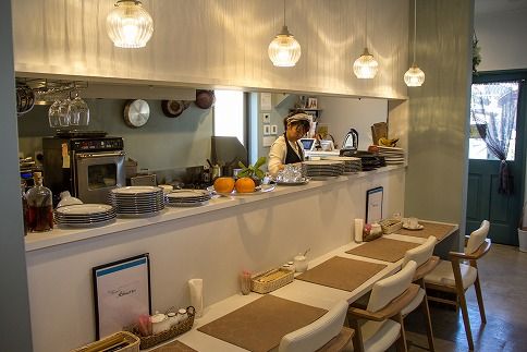 碧南DELIシリーズ お肉惣菜 無添加 とろける牛すじカレー 約800g(200g×4食) 洋食 カレー 国産 和牛 牛肉 中辛 野菜 煮込み　H080-037