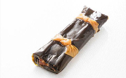 【定期便 12ヶ月連続】昆布で 鮭 を丁寧に巻いた 昆布巻き 1本×2袋 合計2本 | 昆布巻 国産 北海道産 サケ コンブ だし 海藻 だし昆布 こんぶ水 出汁 乾物 こんぶ ギフト 調理済み 一人暮らし セット おかず 北連物産 きたれん 常温 定期便 海鮮 魚介類 絶品 調理済み 北海道 釧路町 釧路超 特産品 121-1258-24-67