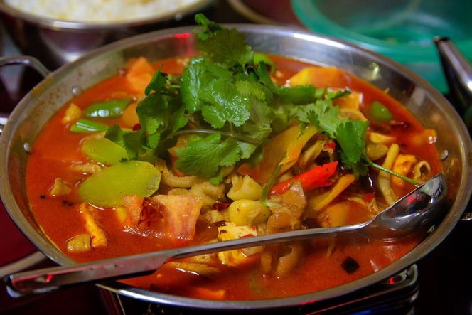 DG107 本格 薬膳 火鍋 最高峰長崎和牛霜降りもも肉 スライス 400g×2パック 計800g セット [鍋 薬膳鍋 薬膳火鍋 スープ]