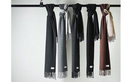 D129-01 SKINCASHMERE リバーシブルフリンジストール ビッグサイズ【黒×黒】