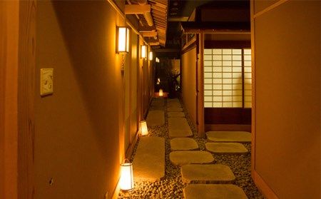 R5-674．老舗・料亭吾妻「天然うなぎのうな重」お食事券1名様分