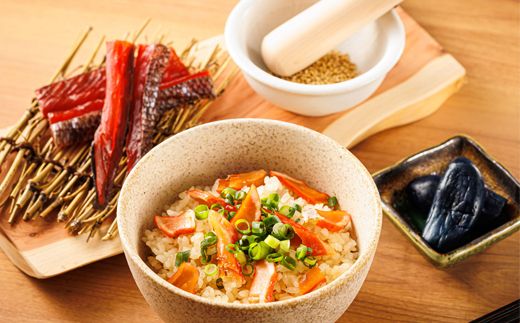 北海道産 鮭とば ソフト 250g×3個セット | 国産 北海道産 さけとば 秋 鮭トバ 鮭 トバ さけ サケ シャケ お酒 晩酌 おつまみ 海産物 釧之助本店 冷凍 絶品 スピード発送 北海道 釧路町 釧路超 特産品　121-1920-436-100