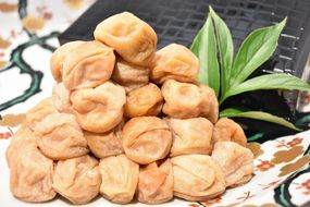 【ギフト用】高級南高梅 白干梅400g入 紀州塗箱 網代模様仕上 【SW73】 303446_XJ037-GFT