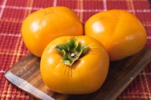 生渋柿たね無 あんぽ柿用T軸枝無約4.5～5kg　約24～30個＜2026年10月中旬～11月上旬ごろ順次発送＞【ART16】 303446_XL15