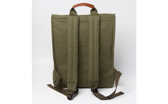 「琉球帆布」スクエアリュック / ディープグリーン - 帆布 布 バッグ 鞄 かばん ユニセックス 手づくり ハンドメイド 馴染みやすい 人気 シンプル おしゃれ 使うほど 馴染む 牛革 定番 琉球帆布 伝統技術 沖縄県 八重瀬町【価格改定】