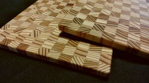 木の香アート『まどころ』 ちょっとおしゃれな杉の寄木敷き板　大小２枚セット