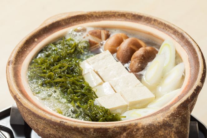 3回 定期便 10秒deおいしいめかぶ 30日間セット(自家製タレ付き) 総計3.6kg (40g×30枚×3回) 毎月発送 [丸繁商店 宮城県 気仙沼市 20565502] 海藻 三陸 三陸産 雌株 めかぶ メカブ 無添加 タレ付き 冷蔵