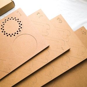 組立てスツール「Corncob Stool」