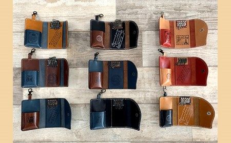 R5-714．スマートキーや名刺も収納できる・手縫いの本革「キーケース4連」【カラー：5色よりお選びください】