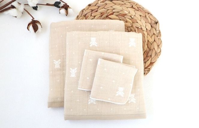 G1955 【babybear】多重ガーゼ  miniバスタオルタオル＆ハンカチ 4枚セット（ベージュ）