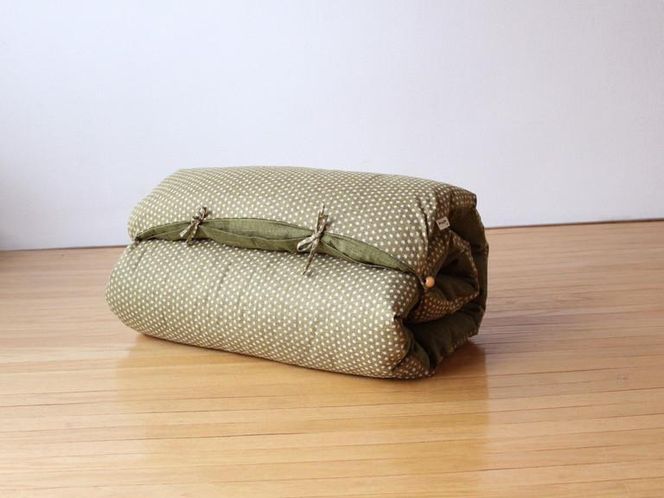 【 洛中高岡屋 】うたた寝にちょうどいい寛ぎのアイテム　カバータイプごろ寝敷きふとん（グリーン系） 261009_B-BZ65