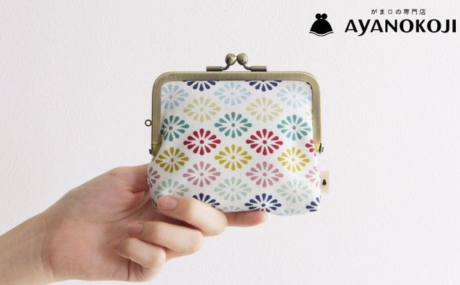 ys{sszyAYANOKOJIzeq܌z(seH ) 261009_B-NJ07