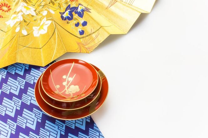 【月桂冠】月桂冠 超特撰 特別純米 純金箔入１.８Lびん詰×1本　［京都 伏見 お酒 清酒 純米 人気 おすすめ 定番 贈答 ご自宅用 お取り寄せ おいしい 通販 送料無料 ふるさと納税］ 261009_B-NP07