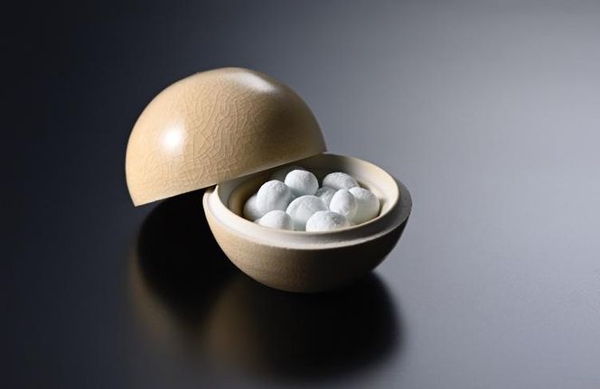 【山川製陶所】想久の石珠　生前のペットの姿の絵付あり 261009_B-TQ02