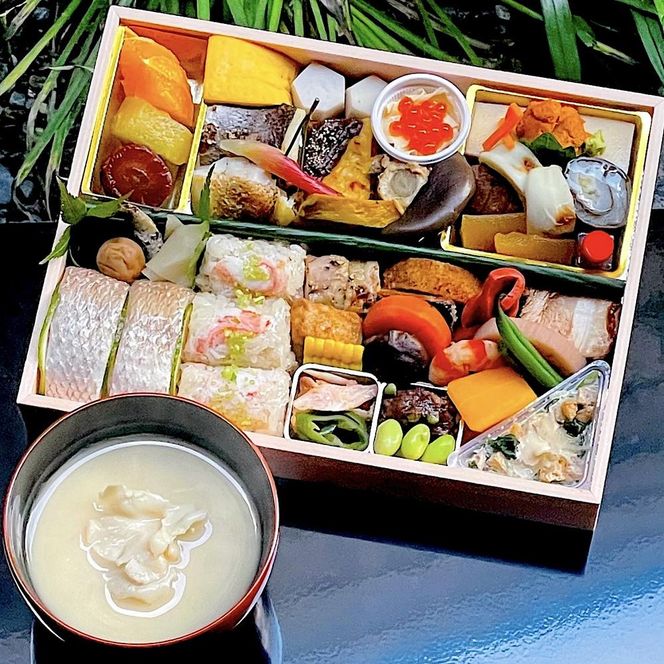 【祇園丸山】冬の特製弁当（松葉蟹ご飯入） -祇園- 261009_A-ZC040