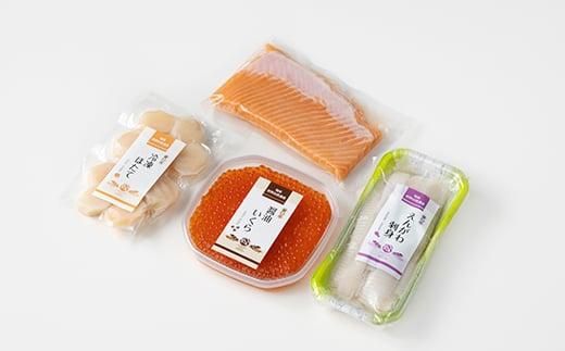 【2025年12月発送】北海道 知床羅臼産 極上海鮮丼セット ホタテ 時鮭（ときしらず） いくら えんがわ ほたて イクラ 醤油漬け エンガワ さけ シャケ カレイ 魚介 生産者 支援 応援 016942_AA052VC12