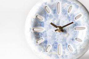 【熊谷聡商店】きょうとけい ～京焼・清水焼の伝統技術×現代デザインの新感覚時計～【銀藤】 261009_A-AA421VC02