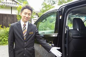 【MKハイヤー観光】【ミニバン3時間】ドライバーとめぐるとっておきの京都観光（6／21-9／30・12／1-3／20）［ 京都 観光 タクシー 専属 ドライバー 周遊 プラン 人気 おすすめ ハイヤー サービス 名所 巡り プライベート ツアー お取り寄せ 通販 送料無料 ふるさと納税 ］ 261009_A-AT004