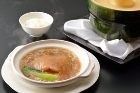 【京都東急ホテル】十勝ハーブ牛とふかひれ（原鰭）の上海風煮込みが愉しめるディナーコースお食事券 261009_A-ES003