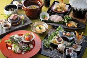 【京都東急ホテル】京料理たん熊北店 Directed by M.Kurisu 会席コース「京都」お食事券 261009_A-ES004