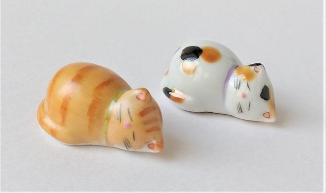 【ギャラリー洛中洛外】のんびりお昼寝ネコちゃんのお箸置き ひだまり猫箸置 261009_A-GM008