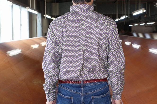 【鷲野染工場】メンズシャツ（鱗） ＸＬサイズ 261009_A-MP003VC03