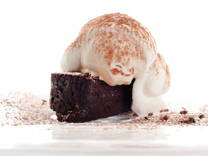 【Le pique-assiette】≪ランチ≫ムニュ・フルヴィエール食事券3名様（ぐるなびセレクション） 261009_A-NB002