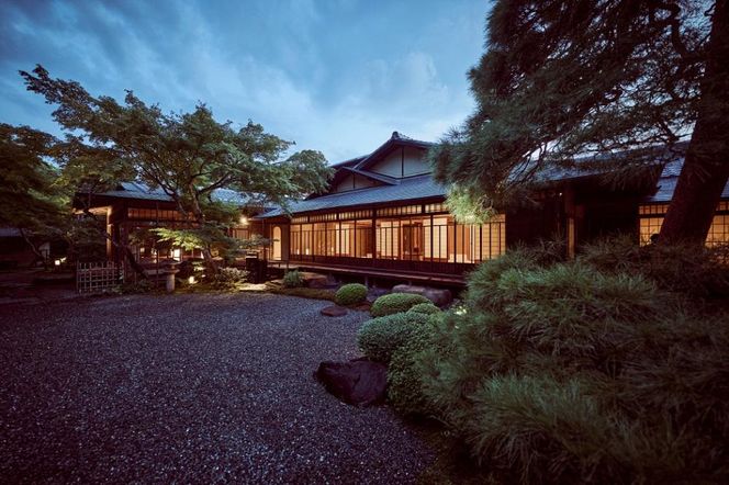 【高台寺 十牛庵】ふるさと納税 夜のコース2名様［ 京都 料亭 ミシュラン 食事券 チケット 人気 おすすめ グルメ ランチ ディナー ひらまつ HIRAMATSU ふるさと納税］ 261009_A-NS006